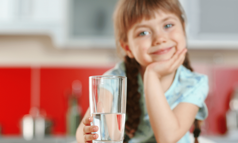 اسباب شرب الماء بكثرة عند الاطفال